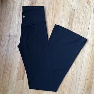 Athleta Black Elation Flare Pant XS Tall